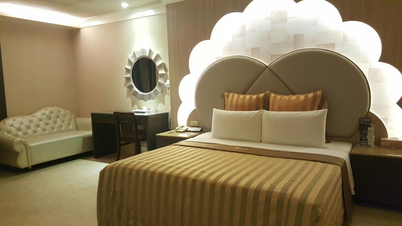 Full Moon Boutique Motel Hsinchu City Exterior photo