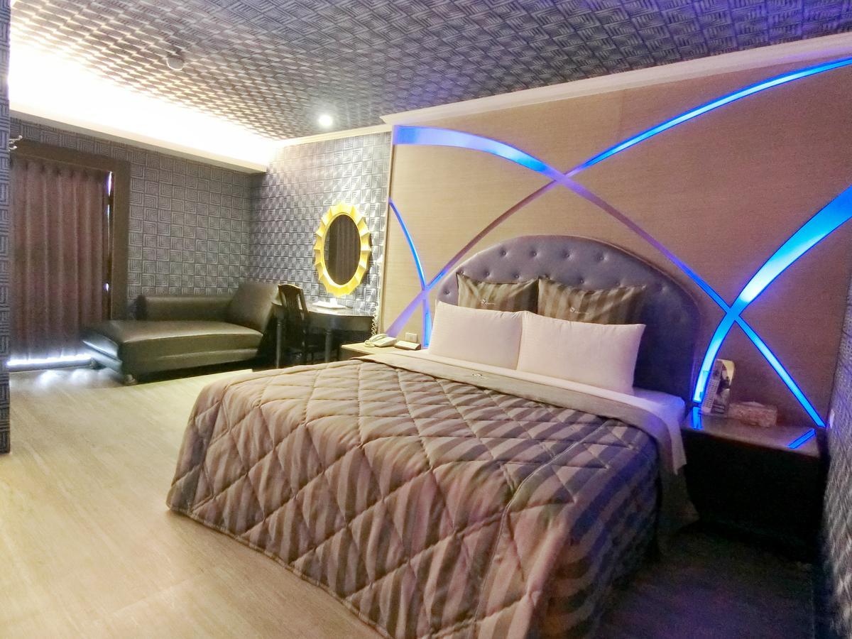 Full Moon Boutique Motel Hsinchu City Exterior photo